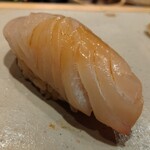 すしやのたい悟 - 鰆（煮切り）