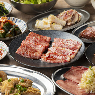 秘伝ダレが生む極上ホルモン＆焼肉！満足度MAXの食べ放題！