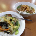 Taiwan Ryourifukufuku - ラーメンセットの1例