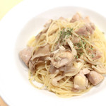 ジャファンス - 備中若鶏とキノコの白ワインソーススパ '14 4月下旬