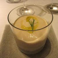 イタリアン オット - 此方のスペシャリテ。毛ガニと塩のパンナコッタとビシソワーズのエスプーマ仕立て