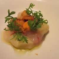 イタリアン オット - ホワイトアスパラガスをまとった三重県尾鷲産 鬼海老とウニの冷製