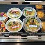 四陸 - 店舗のショーケース