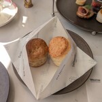 ザ・ラウンジ - プレーンスコーン/マロンとくるみのアールグレイスコーン