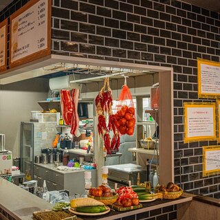 レトロ風なインテリアで昔ながらの韓国焼肉をイメージ♪