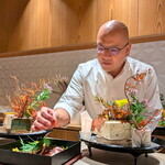 銀座 しのはら - 真剣な表情。いいぞ、大将！