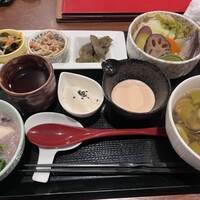 ヒル薬膳粥・ヨル貝料理カイノクチ - 