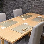 寿司 赤酢 如水 - テーブル席