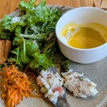 ベジバル チバットリア - 毎回楽しみ♪サラダプレート♡