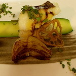 龍のひげ - 明石鯛と新玉葱のグリル