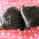 おむす人 - 鮭と昆布(200円)＆明太子とオクラ(230円)