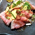 焼肉 ブラボー - コレもまた超美味し !!! ブラボー盛りの中の和牛 ?