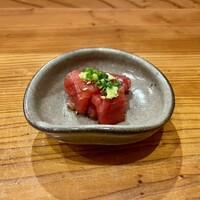 やまさん - 対馬まぐろ 揚げにんにく醤油漬け