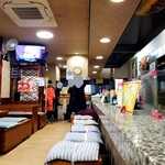 今池呑助飯店 - 店内光景。