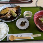 割烹 福源 - ハマチのカマ煮付け定食