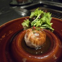 VinIX - 仔羊 しっかりラムの味がする、柔らかで、ソースとも合う
