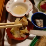 亀戸升本 - 辛み大根？に和えられたアサリの剥き身:美味い