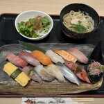 回転寿司 力丸 西宮今津店 - 上ネタ満腹握りランチ