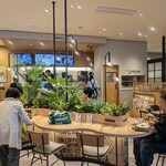 KEY'S CAFÉ - 