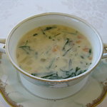 オーベルジュ・ジャルダン - 豆乳とあさりのスープ　シソ風味