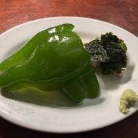 カルネジーオ イースト - 