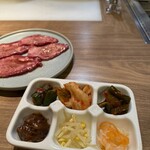 百寧 - キムチ、ナムル