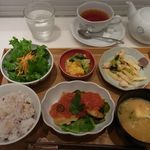 ゆとりの空間 - 栗原さんちのえらべるお昼ごはん１５７５円