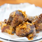 王富貴黄燜鶏 - 2024.11 スペアリブ焼き ガーリック味（1,080円）
