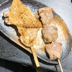 三酉屋 - 手羽先、はつ塩