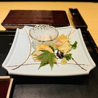 銀座焼とり 京丹波 - 刺身
                  胸
                  もも
                  ささみ
                  胸昆布締め
                  レバーごま油と淡雪塩
