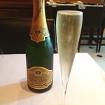 レストラン マノワ - 久しぶりのマノワで表面張力泡カンパーイ´д` 