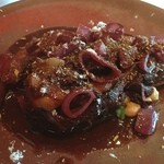 レストラン マノワ - ヒグマの左足の赤ワイン煮´д` 