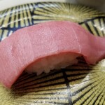 元禄寿司 - 本まぐろ中トロ。