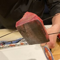魚と炭と鉄板と ととと - けんけん鰹（炙る前）