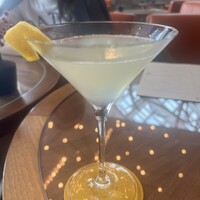 ザ タヴァン グリル＆ラウンジ - 