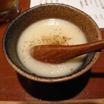 隠れ家愉膳 亥の子 - つきだしのすり流し