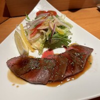 魚心 新宿総本店 - 和牛炙りステーキ