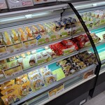 アウトレットスイーツ ロピア - 