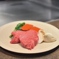 大阪鉄板焼き 神戸牛 TATARA - 