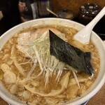 麺の蔵 かめだ屋 - 背脂味噌拉麺