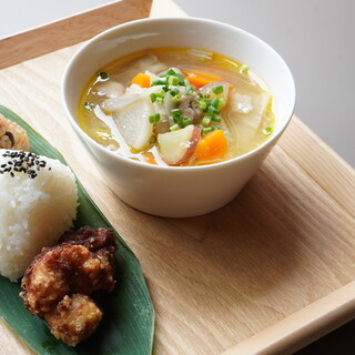 スープとおにぎりクランク_1