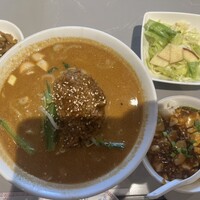 美林華飯店 - 