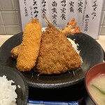 煮込み居酒屋 寅 - 