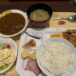 倉敷アイビースクエア - で…【3日目朝】プレートとご飯とカレー（この日も）
