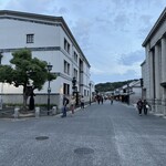 倉敷アイビースクエア - 【初日夕】美観街散策⑥、左：公会堂（現役）、右：銀行