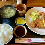 ブイヤベース - トンカツ定食700円