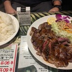 ココハウス - 2倍ジャンボビーフステーキ1980円（肉260g+ライス750g+スープ付）