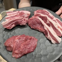 金山成吉思汗 - 