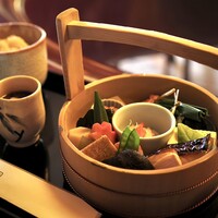 六盛 -  六盛 -