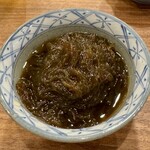 地魚料理・鮨 佐々木 - もずく酢 330円(税込)